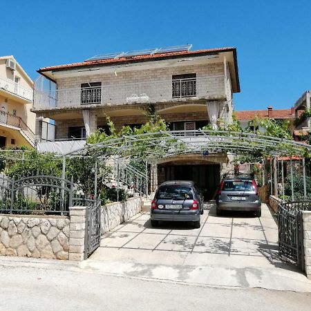 Apartments Emmas Studio Stari Grad  Luaran gambar